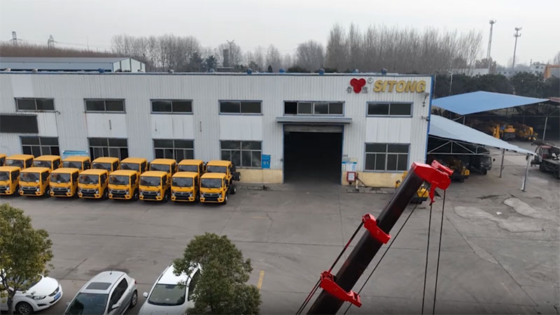 Xe cẩu bánh xích chân nhện 3T